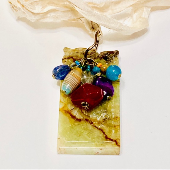 🌿Hand-carved Natural Jade Stone Necklace w/ Lapis Lazuli Onyx Gemstone Accents - Picture 7 of 15